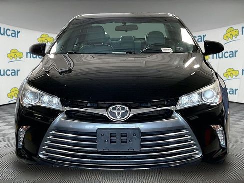 Used 2016 Toyota Camry XLE FWD image 2