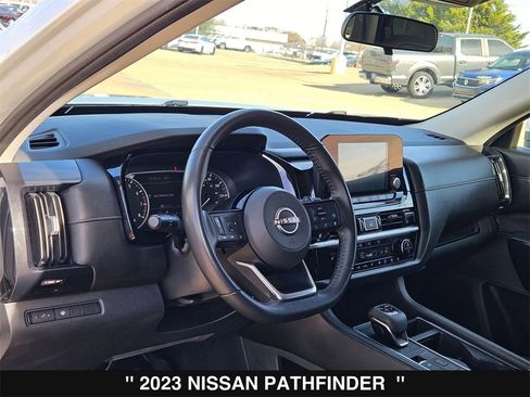 Used 2023 Nissan Pathfinder SV image 13