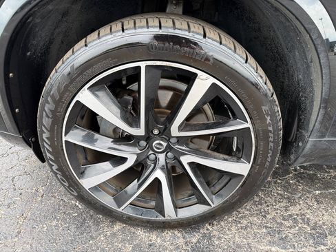 Used 2020 Volvo XC90 T6 Momentum w/ Protection Package Premier AWD/4WD image 38