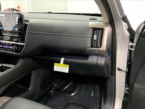 New 2025 Nissan Pathfinder Platinum w/ Lighting Package (N93) image 33