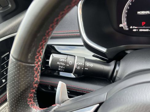 Used 2023 Acura MDX A-Spec image 17