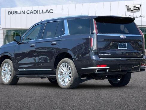 Used 2023 Cadillac Escalade Premium Luxury w/ Performance Package image 6