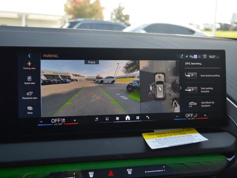 Used 2026 BMW X3 xDrive30 w/ Premium Package image 19