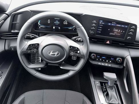 New 2026 Hyundai Elantra Sport image 17