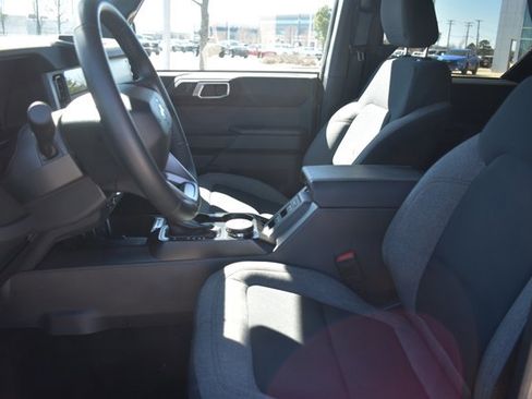 Used 2025 Ford Bronco Big Bend image 12