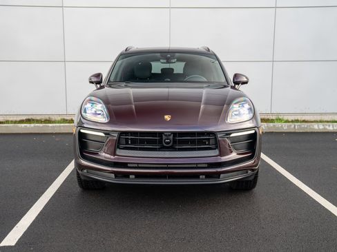 New 2026 Porsche Macan image 6