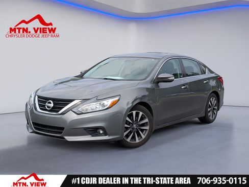 Used 2016 Nissan Altima 2.5 SL w/ 2.5 Technology w/LED Package FWD image 1