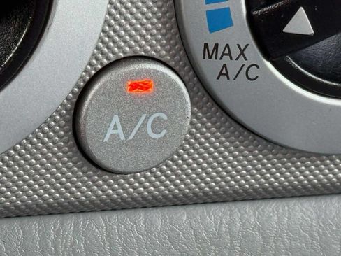 Used 2011 Toyota Tacoma 4x4 Double Cab w/ TRD Sport Pkg w/JBL Audio image 27