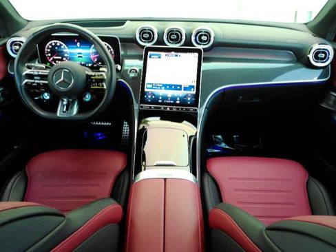 Used 2025 Mercedes-Benz GLC 43 AMG 4MATIC image 3