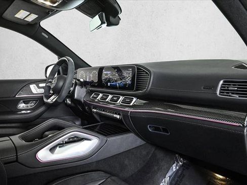 Certified 2025 Mercedes-Benz GLE 53 AMG AMG GLE 53 image 24