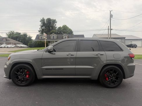 Used 2019 Jeep Grand Cherokee SRT AWD/4WD image 3