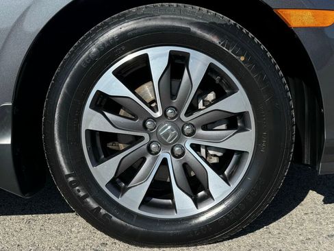 Used 2023 Honda Odyssey EX-L image 13