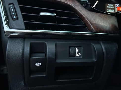 Used 2019 Cadillac CTS Luxury image 36