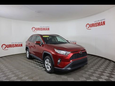 Used 2021 Toyota RAV4 XLE w/ Convenience Package image 15