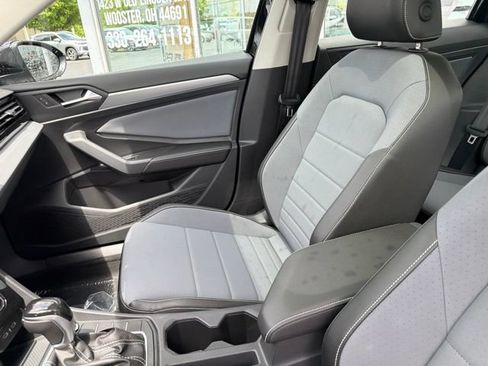 New 2026 Volkswagen Jetta SE FWD image 31