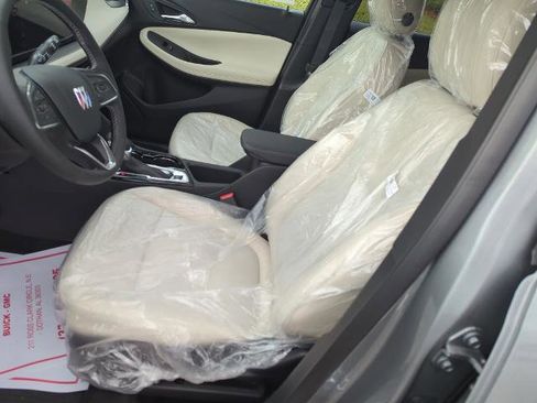 New 2025 Buick Encore GX Preferred image 28