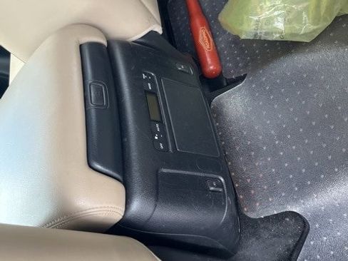 Used 2020 Nissan Armada SL w/ Premium Package image 14