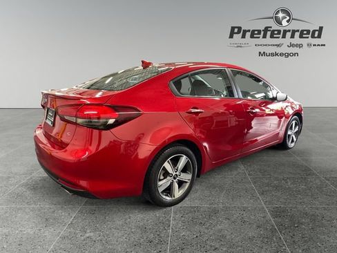 Used 2018 Kia Forte S w/ S Technology Plus Package FWD image 17