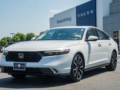Used 2026 Honda Accord Touring image 6