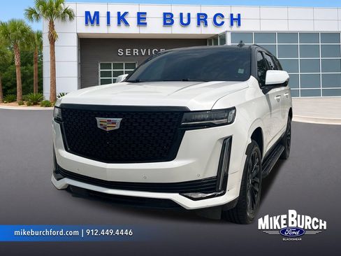 Used 2021 Cadillac Escalade Premium Luxury AWD/4WD image 1