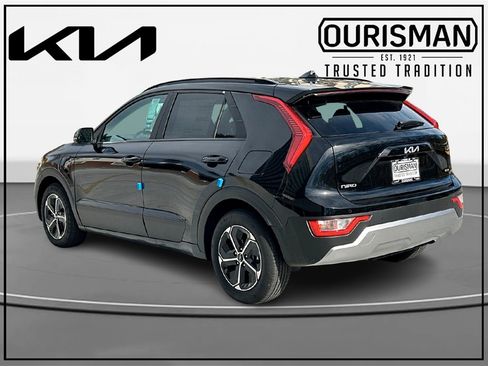New 2025 Kia Niro EX image 3