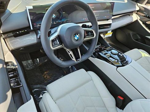 New 2026 BMW 530i xDrive 530i xDrive image 3