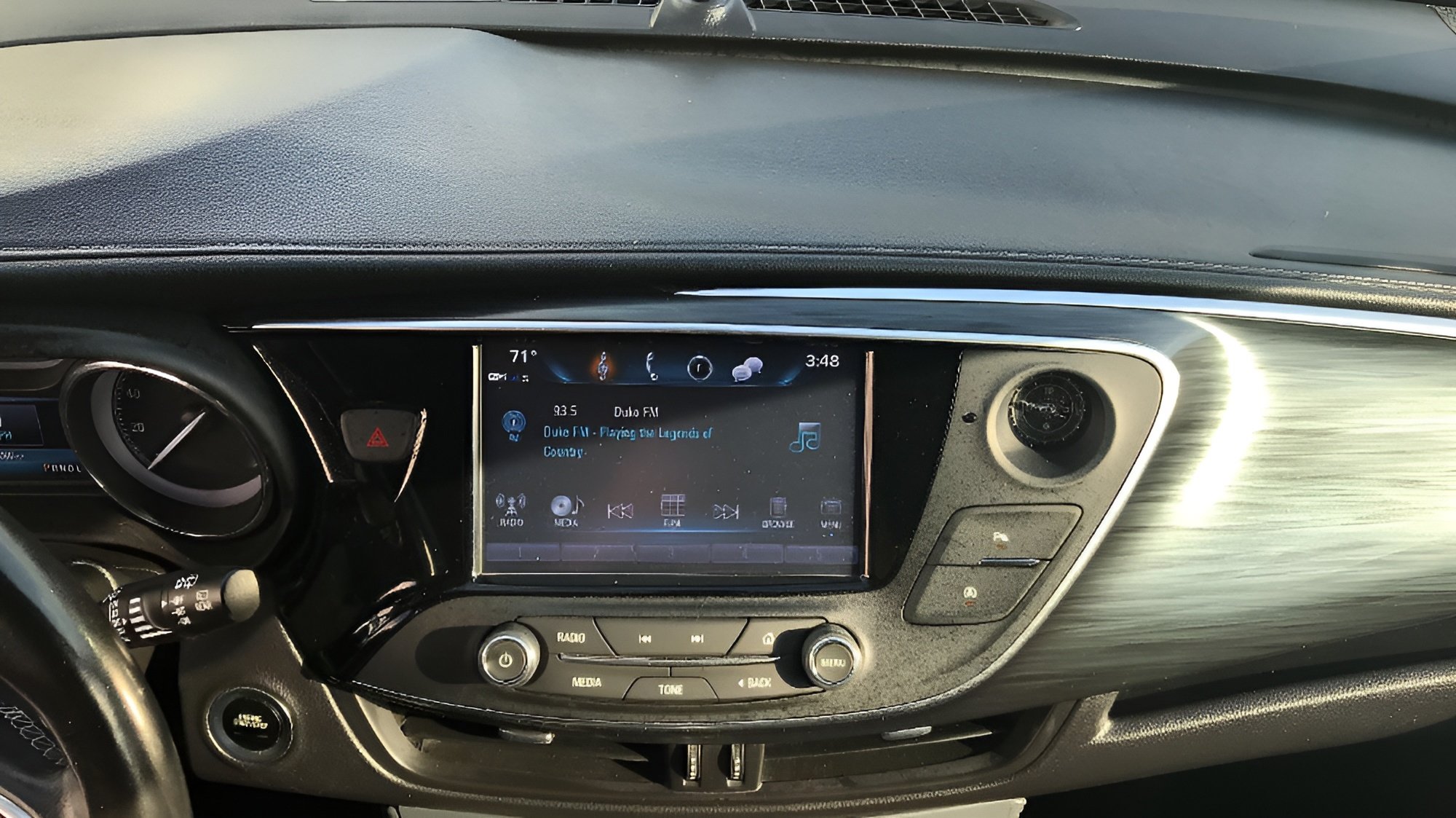 Used 2020 Buick Envision Essence AWD/4WD image 6