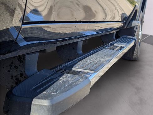 Used 2024 Chevrolet Silverado 2500 LT image 32