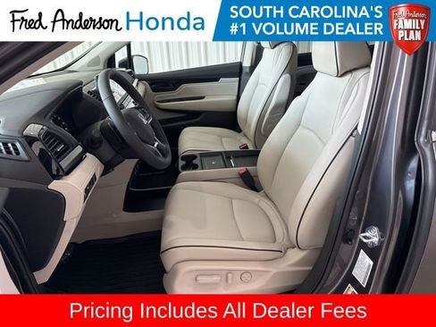 New 2026 Honda Odyssey Touring image 4