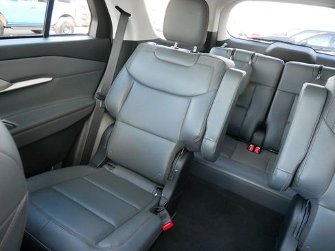 Used 2026 Ford Explorer Active w/ Active Comfort Package AWD/4WD image 12
