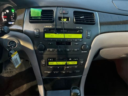 Used 2004 Lexus ES 330 image 16