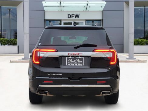 Used 2023 GMC Acadia Denali image 6