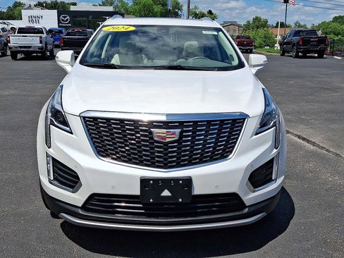 Used 2024 Cadillac XT5 Premium Luxury AWD/4WD image 2