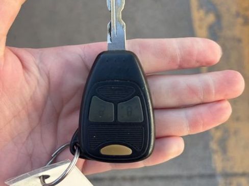 Used 2007 Dodge Ram 2500 Truck SLT image 32