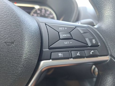 Used 2023 Nissan Sentra SV FWD image 13