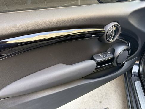 Certified 2023 MINI Cooper 2-Door Hardtop FWD image 7