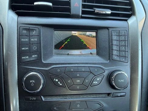 Used 2017 Ford Fusion S FWD image 21