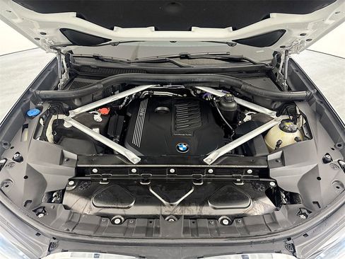 Used 2021 BMW X7 xDrive40i w/ Executive Package 2 image 30