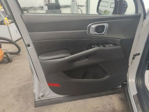 Used 2022 Kia Sorento SX image 18