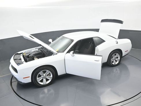 Used 2023 Dodge Challenger SXT image 57