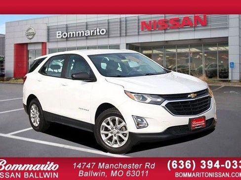 Used 2020 Chevrolet Equinox LS FWD image 1