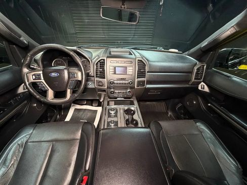 Used 2018 Ford Expedition Max XLT w/ Equipment Group 201A AWD/4WD image 28