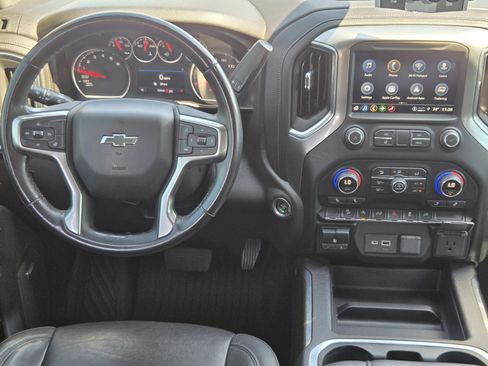Used 2021 Chevrolet Silverado 1500 LT Trail Boss w/ Convenience Package II AWD/4WD image 22