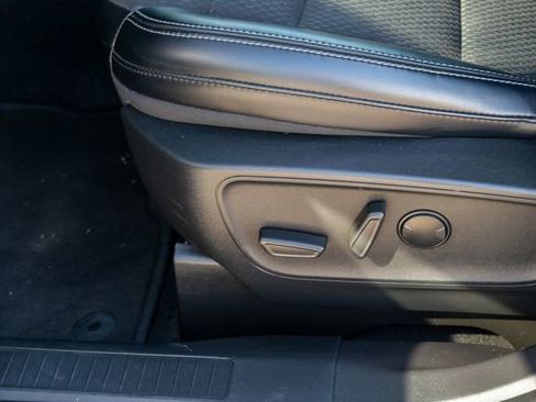 Used 2023 Ford Escape SE image 15