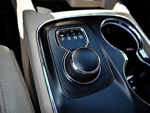 Used 2017 Dodge Durango GT w/ Premium Group RWD image 30