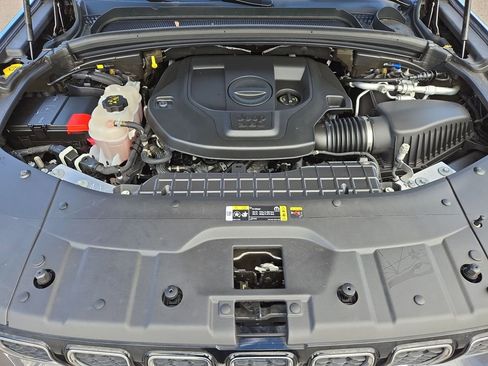 Certified 2022 Jeep Grand Cherokee Overland w/ Luxury Tech Group IV image 29