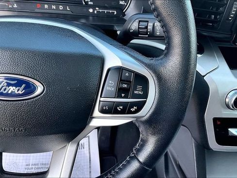 Used 2022 Ford Explorer XLT RWD image 16