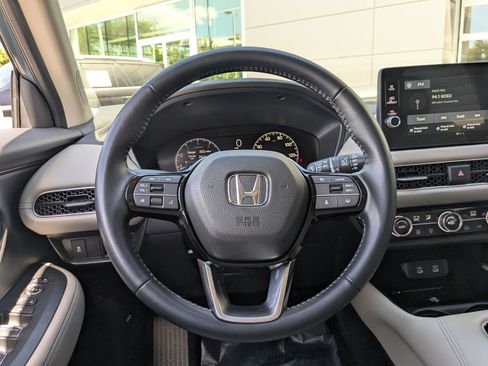 Used 2026 Honda HR-V EX-L image 17
