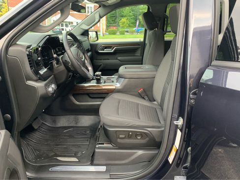 Used 2022 GMC Sierra 1500 Elevation AWD/4WD image 10