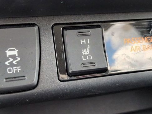 Certified 2021 Toyota RAV4 XLE Premium FWD image 23
